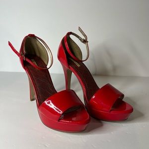 Patent Red platform heels  with ankle strap, sz 7 1/2